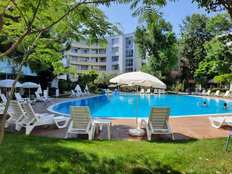 Central, 1 Bed Apt, 3* Yassen Apartment